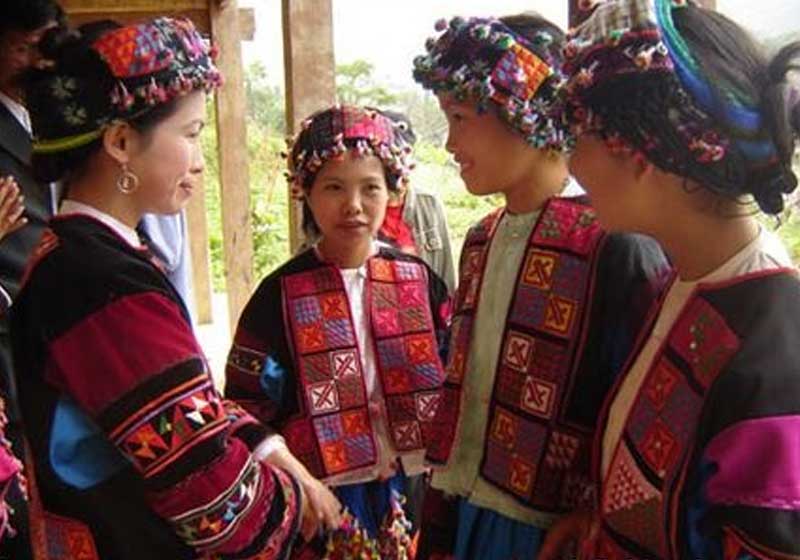 Sắc mầu trang phục các dân tộc vùng cao ở Hà Giang